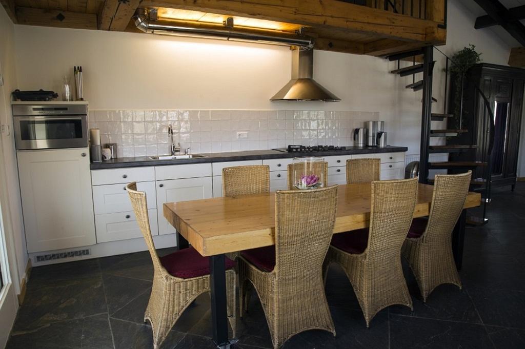 Herkenhoek 5 Bedroom Apartment Heeswijk-Dinther Dış mekan fotoğraf